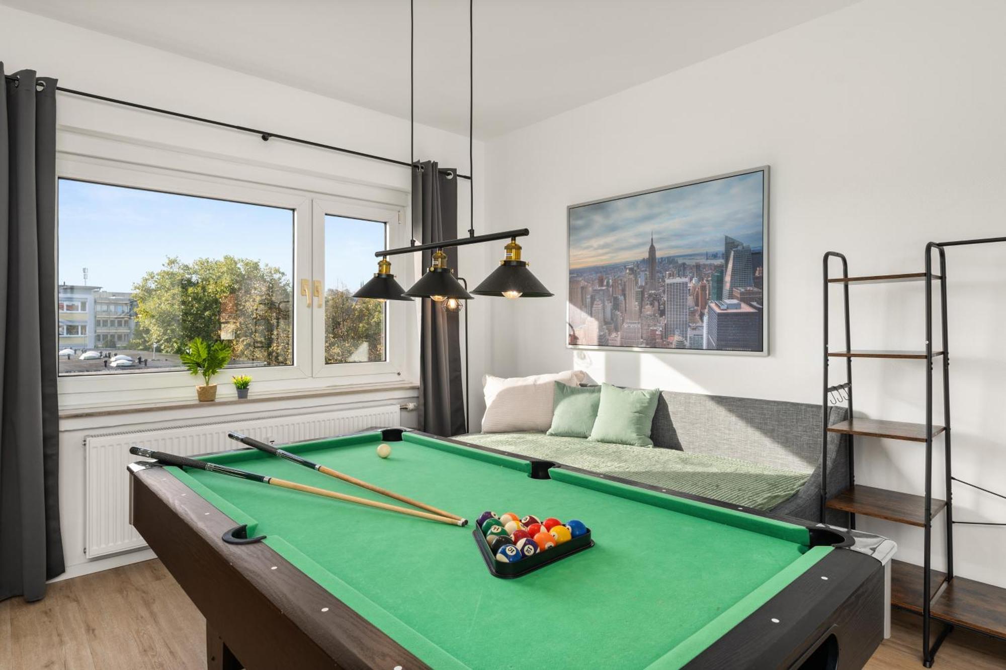 Homely-Apartment Manhattanart, Zentral, Parkplatz, Billard,Ps4, Dart, Balkon 比勒费尔德 外观 照片