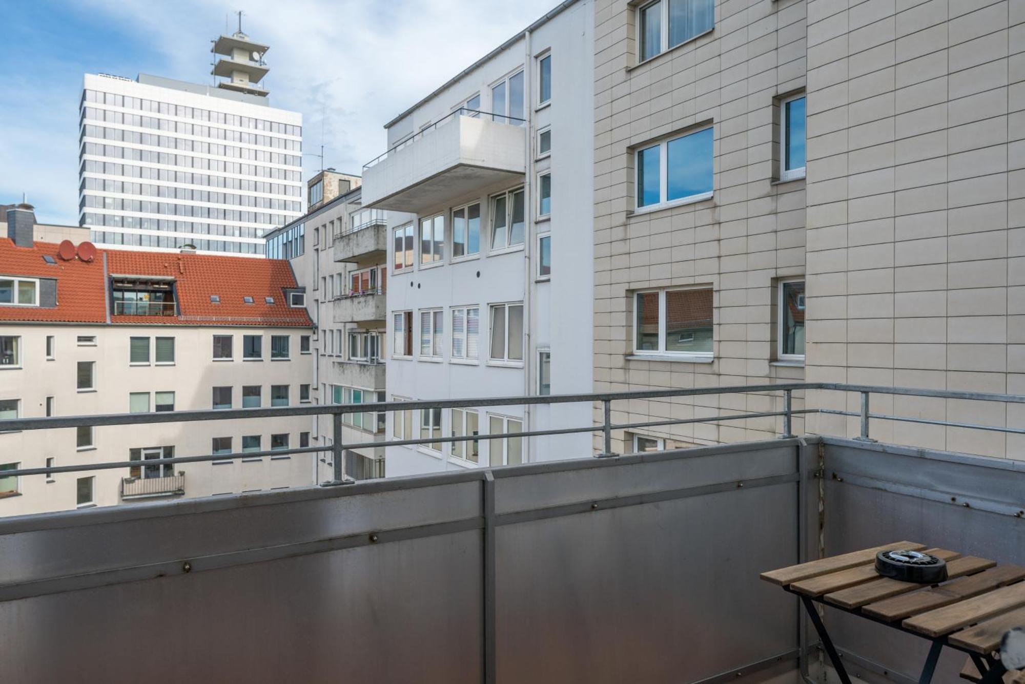 Homely-Apartment Manhattanart, Zentral, Parkplatz, Billard,Ps4, Dart, Balkon 比勒费尔德 外观 照片